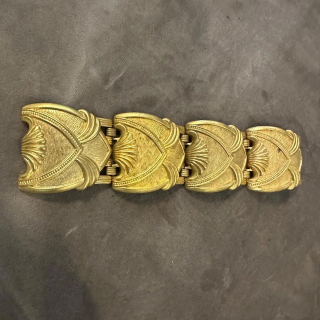 1930s A 1930s Art Deco Gilded Metal Bracelet For Sale - Image 5 of 11