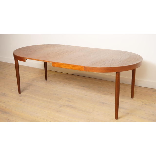 Mid-Century Modern Vintage Round Dining Table in Teak, 1950s For Sale - Image 3 of 14
