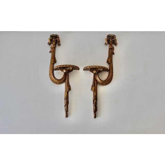 Mid 20th Century Mid 20th Century Rococo Revival French Hollywood Regency Style Gilt Ribbon Bow Wall Swag Brackets Sconces- a Pair For Sale - Image 5 of 14