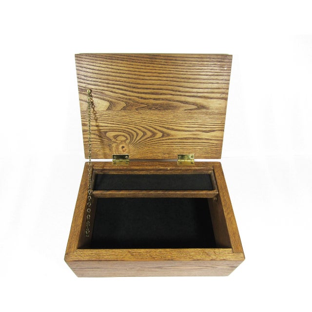 1970s Vintage Large Oak Wood Jewelry Storage Keepsake Box For Sale - Image 4 of 10