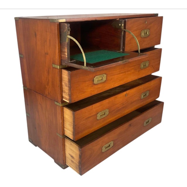 Brown 19th Century English Mahogany Campaign Chest With Brass Hardware For Sale - Image 8 of 9