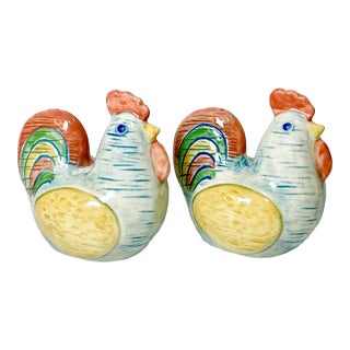 1980s Vintage Boho Chic Farmhouse Studio Pottery Style Rooster Salt & Pepper Shakers - A Pair. For Sale