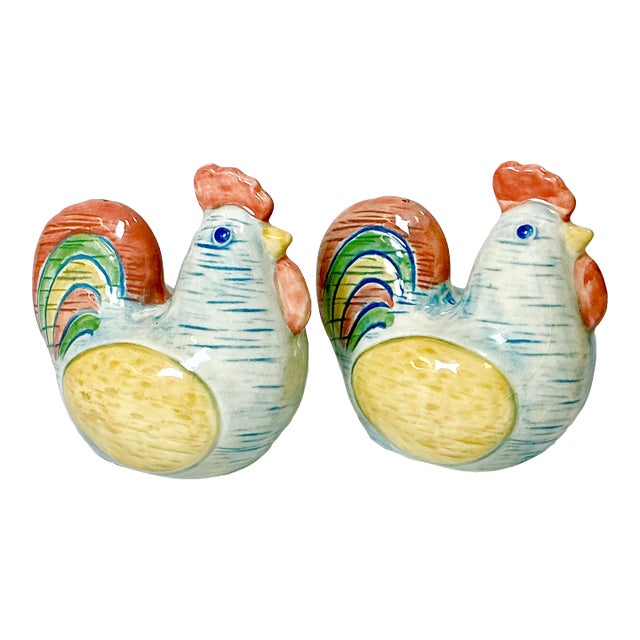 1980s Vintage Boho Chic Farmhouse Studio Pottery Style Rooster Salt & Pepper Shakers - A Pair. For Sale