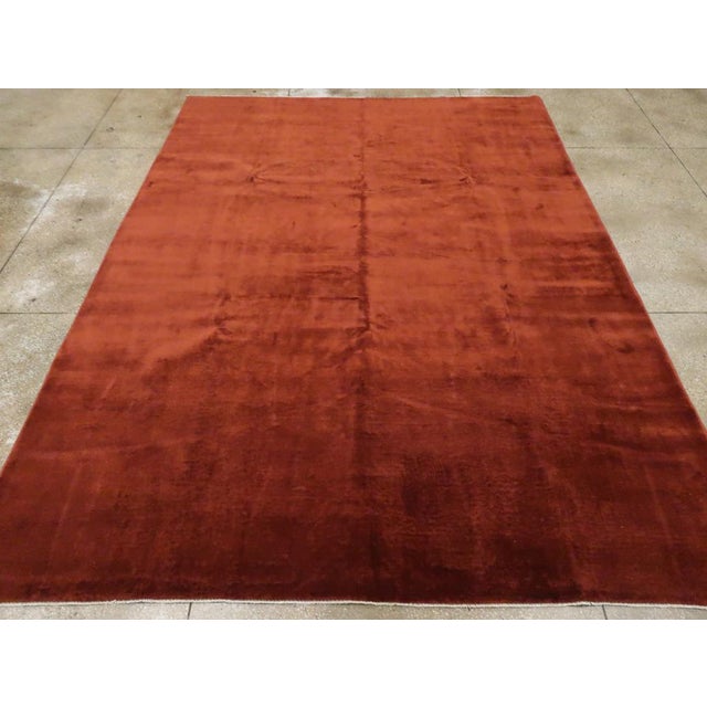 Galerie Shabab Collection Mid-20th Century Handmade Chinese Art Deco Large Room Size Carpet For Sale - Image 4 of 10