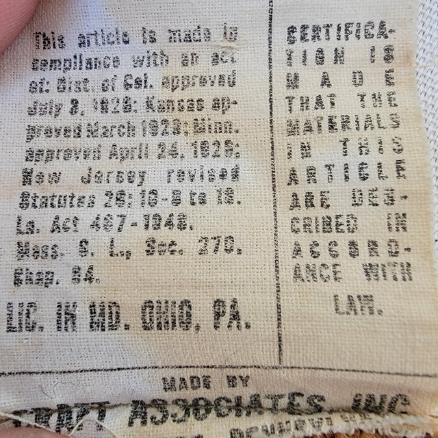 Mid-Century Modern Platform Sofa by Adrian Pearsall in Boucle Fabric For Sale - Image 11 of 13