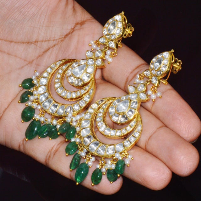 Estate Natural 8.30ct Polki Diamond & 28.30ct Emerald 22k & 18k Gold Chandelier Earrings, Pair For Sale - Image 9 of 13