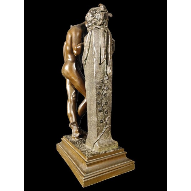 19th century bronze from Moulin Elegant 19th century bronze signed by the author. In Patinated bronze and simulation of...