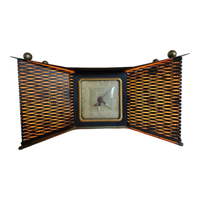 MCM Atomic Bowtie Clock With Accent Lighting, United Clock Corperation For Sale