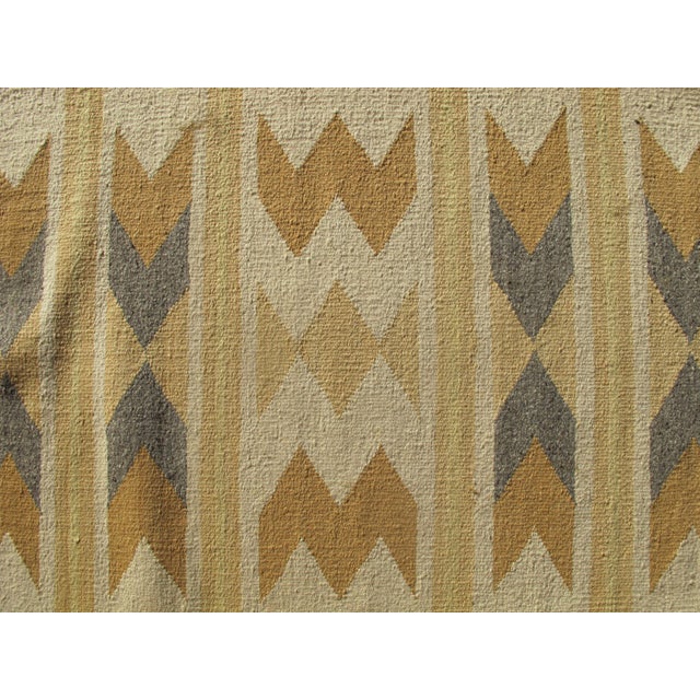 Navajo Sw Native American Vintage Earth Tone Vegetable Dye Wool Chevron Wall Rug For Sale In Portland, OR - Image 6 of 6