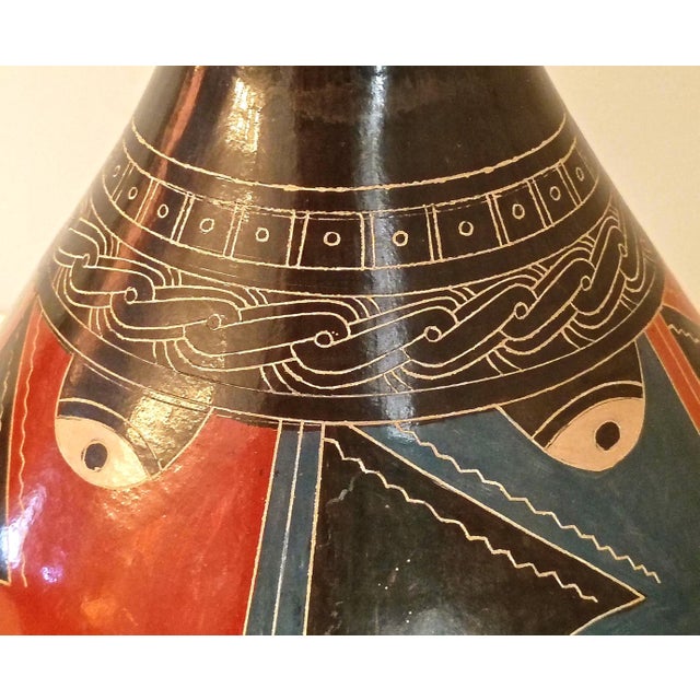 Vintage Signed Teodulo Potosme Nicaragua Art Pottery Vase San Juan De Oriente Hand Etched Sgraffito Vessel Global Tribal Accent For Sale In Savannah - Image 6 of 10