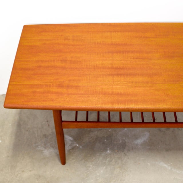 1950s Danish Teak “Surfboard” Coffee Table With Lower Magazine Shelf For Sale - Image 5 of 9