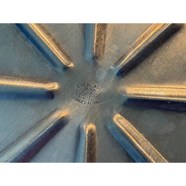1950s Everlast Forged Aluminum Covered Casserole For Sale - Image 12 of 14
