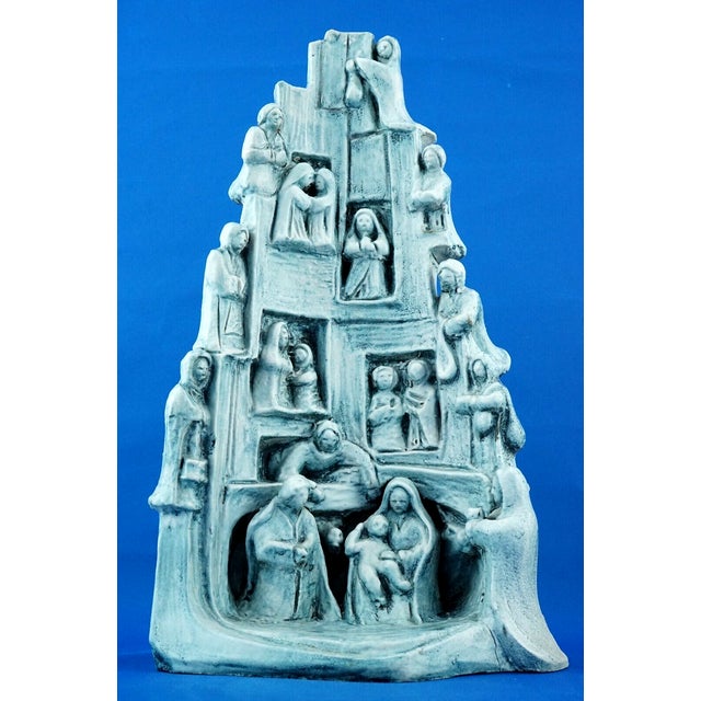 Item : A magnificent, imposing sculpture depicting the Nativity of Christ, a ceramic nativity scene, entirely hand-...