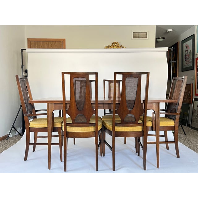 Broyhill Brasilia 1960s Broyhill Brasilia Mid-Century Modern Dining Table & Six Chairs For Sale - Image 4 of 15