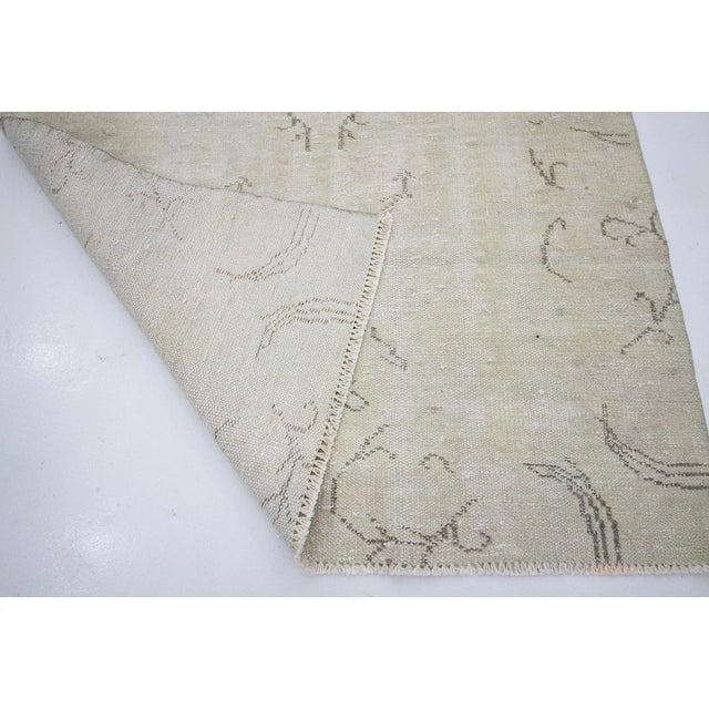 Mid 20th Century 1960s Vintage Washed Out Turkish Rug- 3′11″ × 6′9″ For Sale - Image 5 of 7