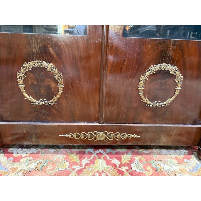 Empire Style Display Bookcase in Mahogany and Gilt Bronze, 1960s For Sale - Image 6 of 8