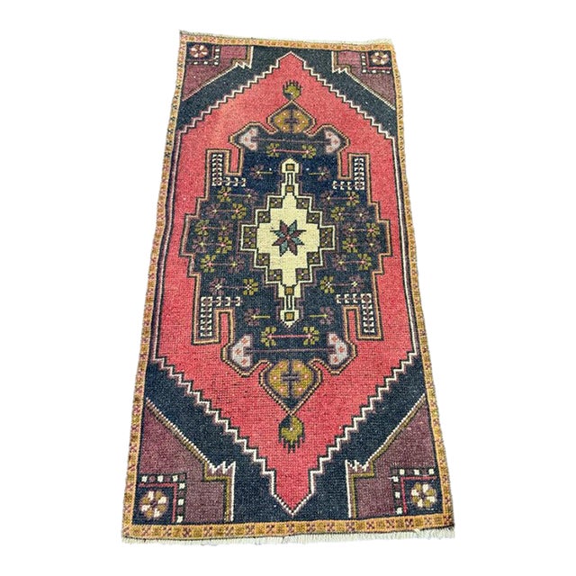 Turkish Yastik Rug 1'8" x 3'4" For Sale