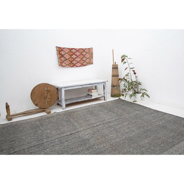 Gray Modern Vintage Kilim Rug For Sale In Los Angeles - Image 6 of 7