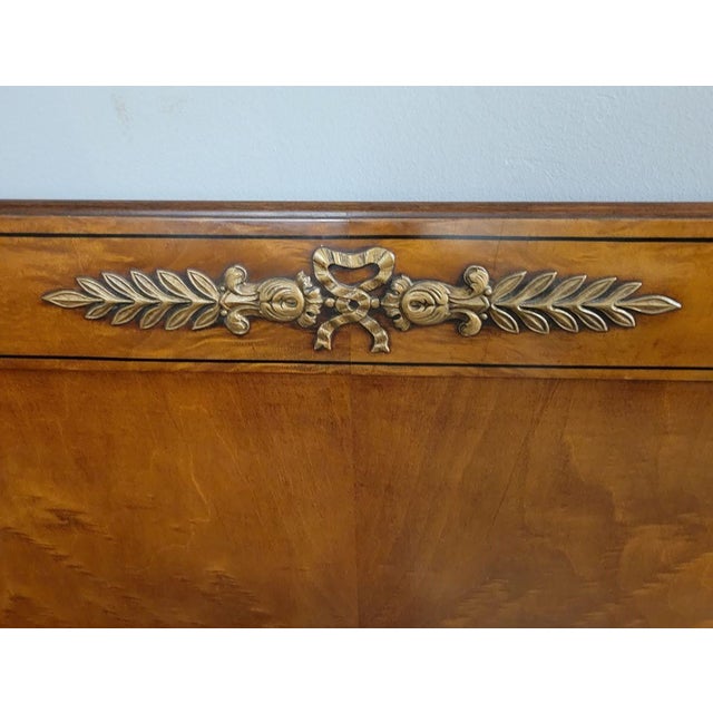 Pair of Italian Louis XVI–Directoire Style Figured Birch Twin Beds With Nightstand, C. 1950 For Sale In Raleigh - Image 6 of 12