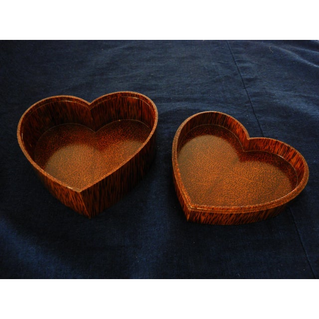 Wood 1990s Heart-Shaped Palm Wood Trinket Box For Sale - Image 7 of 10