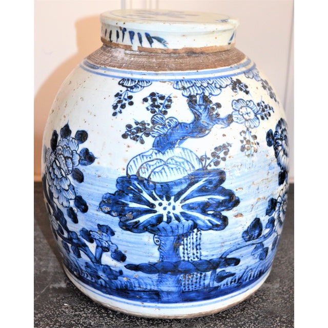 Chinoiserie Chinoiserie White & Blue Floral Ginger Jar For Sale - Image 3 of 7