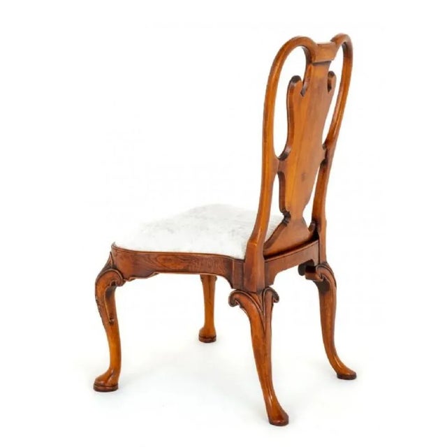 Wood Queen Anne Dining Chairs in Walnut, 1920s, Set of 12 For Sale - Image 7 of 11