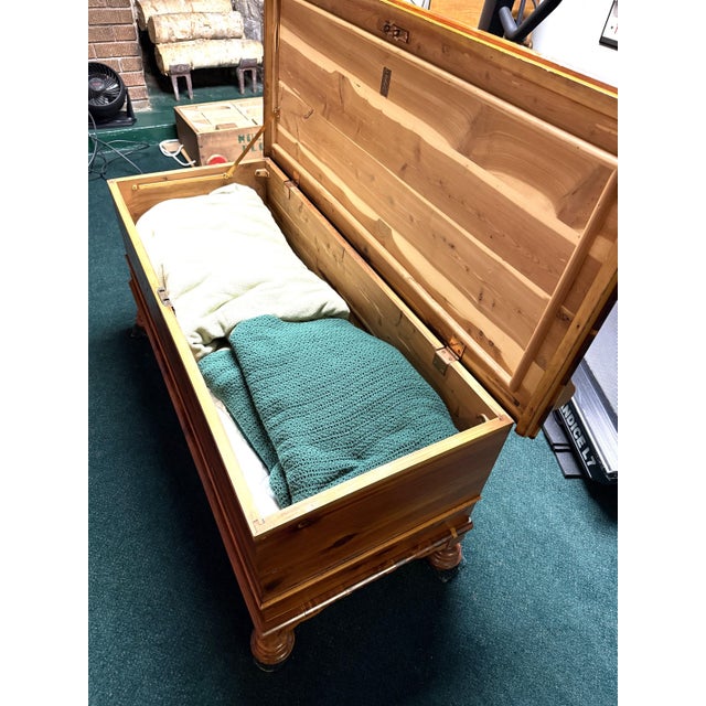 1930s Antique/Vintage Cavelier Cedar Chest for Blankets, Linens, Pillows, Toys, 1930s For Sale - Image 5 of 17