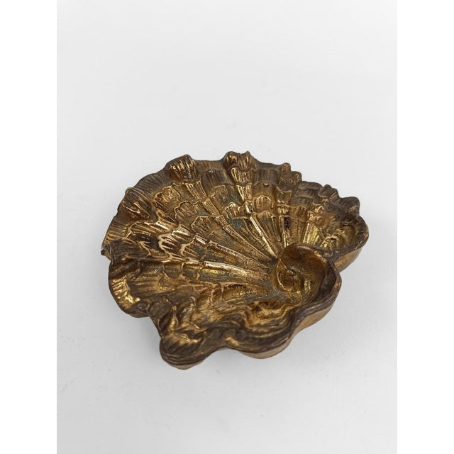 1970s Rococo Style Sculptural Shell-Shaped Ashtray in Gilded Bronze, Italy, 1970s For Sale - Image 5 of 12
