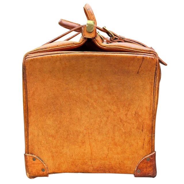 1970s Vintage English Tanner Krolle & Co. Ltd. For Harrods Leather Gladstone Bag For Sale - Image 5 of 18