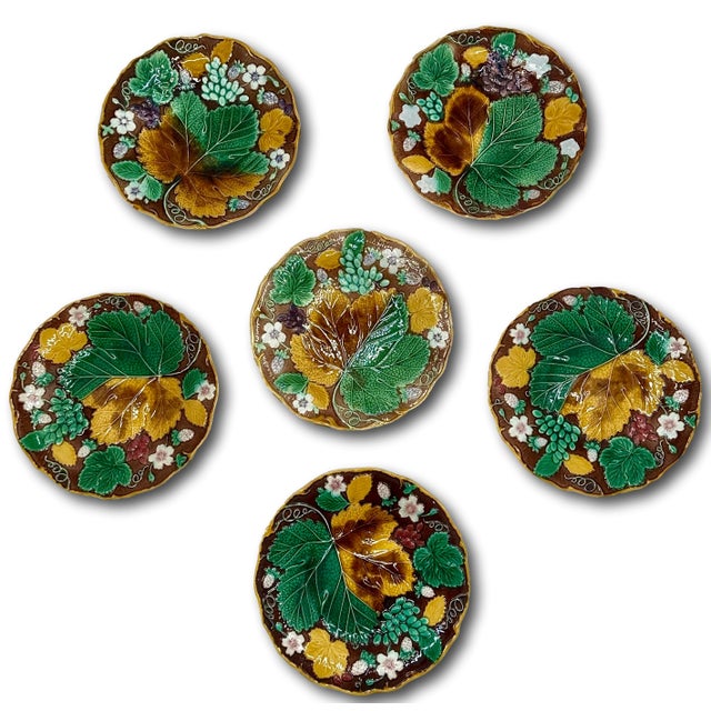 This Really is an Absolutely Beautiful & Quite Rare Set of 6 Antique Victorian Majolica Plates. Circa Late 19th Century....