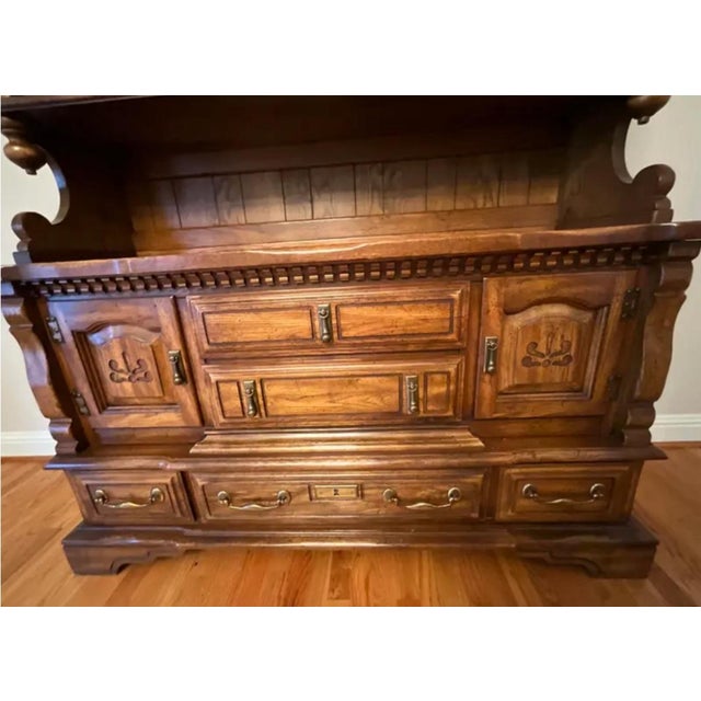 Vintage 1970s Solid Oak China Hutch –Traditional Design For Sale - Image 10 of 10