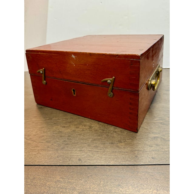 Nautical Marine Sextant by H. Hughes, London 1944 Original Mahogany Box, No Key For Sale - Image 11 of 12