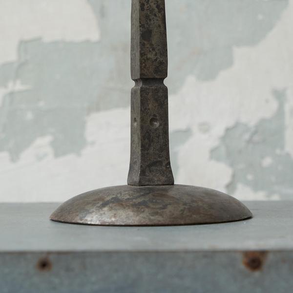 Black Art Deco Candlegolder in Hand Hammered Metal, 1930s For Sale - Image 8 of 10