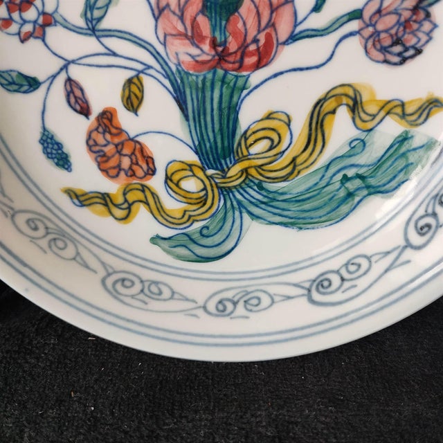 Ceramic Chinese Ceramic Plate,Famille Rose Porcelain Plate Hand Painted Flower Bouquet Pattern For Sale - Image 7 of 11