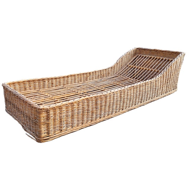 Tan Coastal Chic Ralph Lauren Style Bamboo / Braided Natural Rattan Chaise / Daybed For Sale - Image 8 of 10