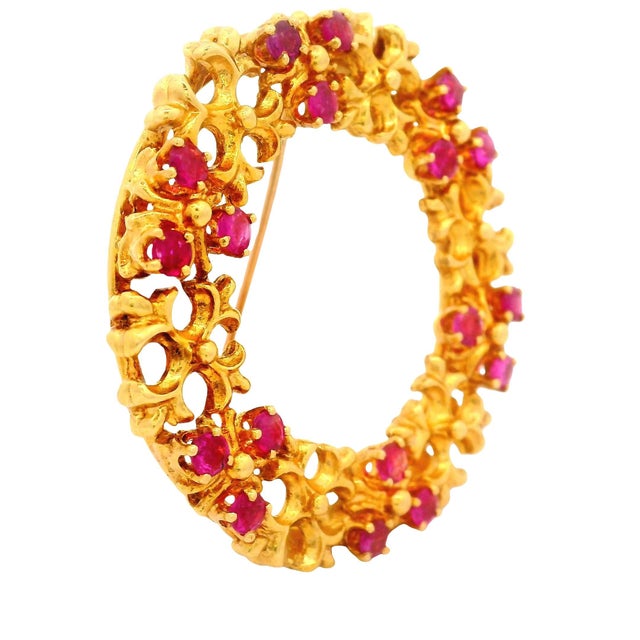 Early 21st Century Vintage Tiffany and Co. Ruby 18k Yellow Gold Wreath Brooch For Sale - Image 5 of 6