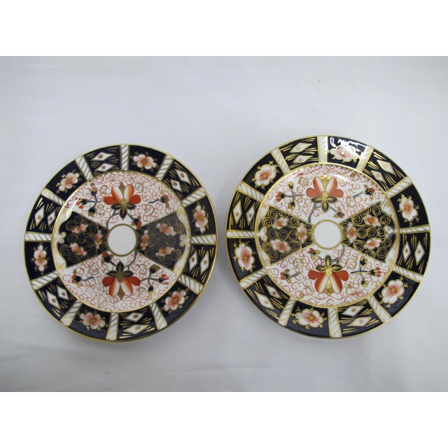 Royal Crown Derby Porcelain Mid 20th Century Royal Crown Derby 2451 Traditional Imari 8 3/8" Salad Plate - Set of 6 For Sale - Image 4 of 7