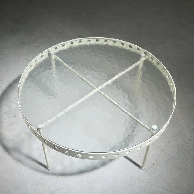Circular Coffee Table in White Lacquered Steel and Glass Top by Janni van Pelt for Myhome, Netherlands, 1950s For Sale - Image 6 of 10