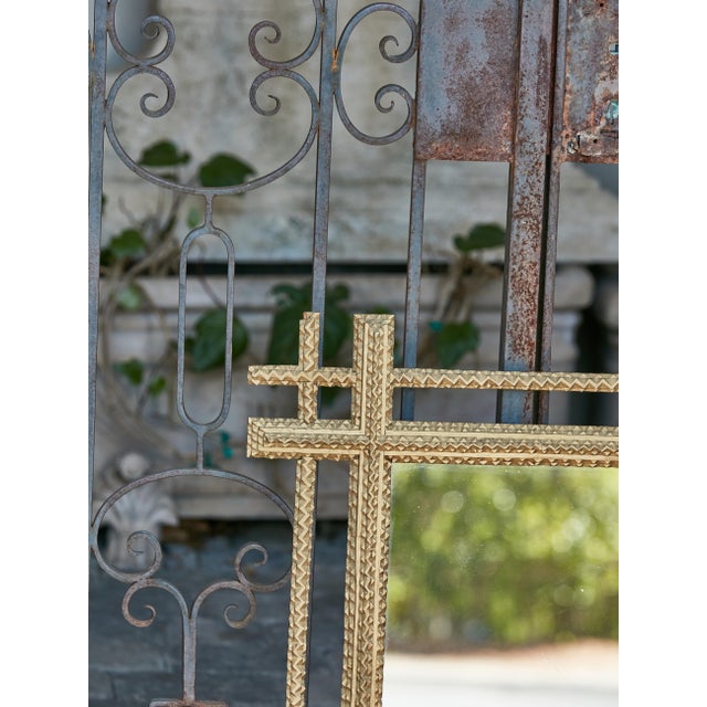 Gold Tramp Art Gilded Mirror with Hand-Carved Frame, circa 1920 For Sale - Image 8 of 12