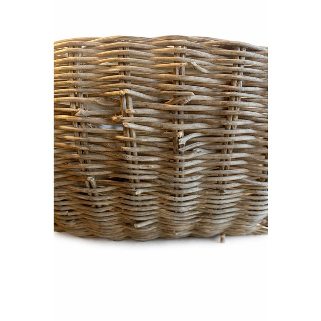 Vintage Mid-Century Americana Harvesting Basket Rustic Farmhouse Wicker Gathering Basket – Handwoven Organic Storage – 11.5” W For Sale In San Diego - Image 6 of 7