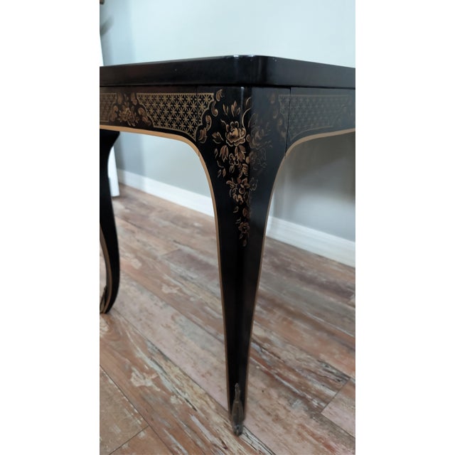 Glass Vintage Drexel Et Cetera Chinoiserie Side Table With Burl & Glass Insert For Sale - Image 7 of 12