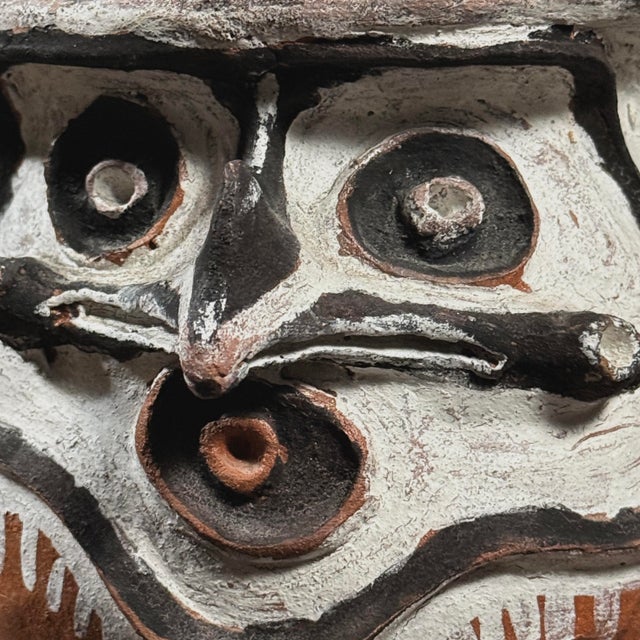 Sculpture Materials Vintage Folk Art Anthropomorphic Papa New Guinea Chambri Wood Fired Clay Damarau For Sale - Image 7 of 9