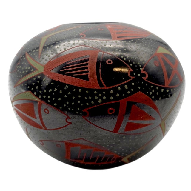 Signed Efrain Lucero Mata Ortiz Hand Painted Fish Burnished Pottery Bowl 6.4" For Sale - Image 4 of 10