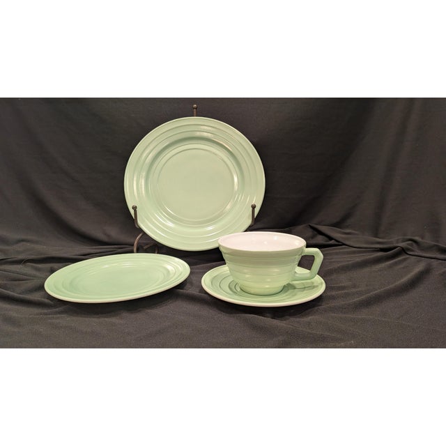 Vintage Mid-Century Modern Hazel-Atlas "Moderntone" Platonite Pastel Dinnerware Set - 16 Pieces (Service for 4) For Sale - Image 12 of 13