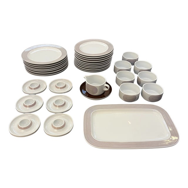 German Porcelain Studio Line Joy One Service from Rosenthal, 1970s, Set of 35 For Sale