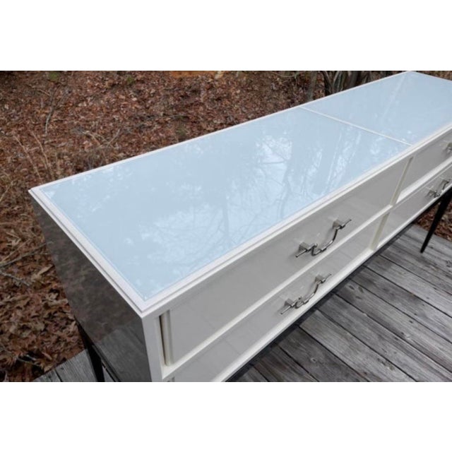 Tommi Parzinger Tommi Parzinger 4 Drawer White Lacquered Console Table Credenza For Sale - Image 4 of 11