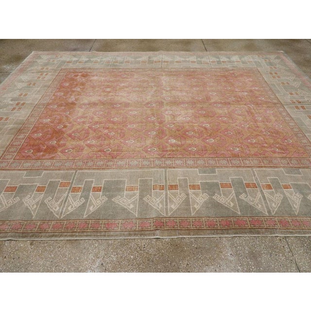 Galerie Shabab Collection Mid-20th Century Turkish Anatolian Room Size Carpet For Sale In New York - Image 6 of 10