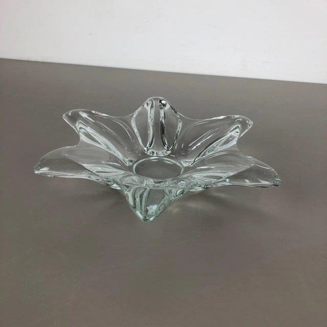 Crystal glass bowl producer: art vannes france (marked) age: 1970s wonderful heavy glass element designed and produced by...