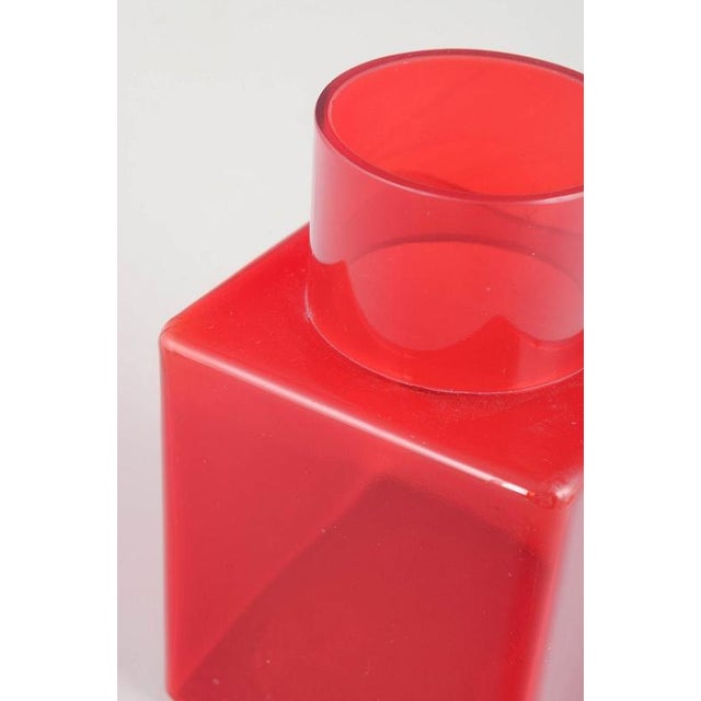 Vintage Geometric Vase in Clear Red Art Glass by Luciano Vistosi for Murano, 1960s For Sale - Image 3 of 5