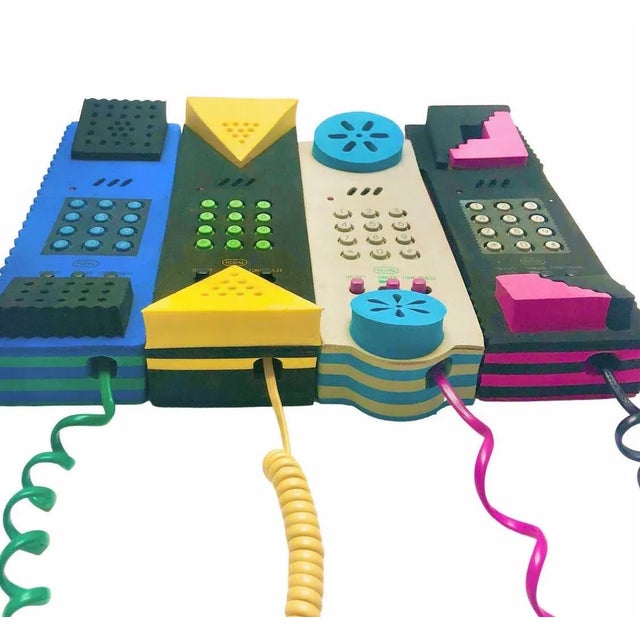 Sale 1992 Complete Set of Canetti Postmodern Post Modern Memphis Phone Telephone Collection Still New in Box For Sale - Image 9 of 13